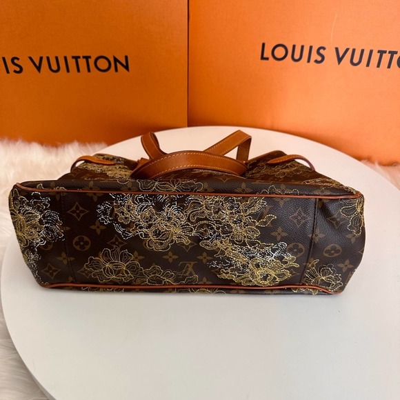 💎✨BEAUTIFUL✨💎 LOUIS VUITTON Monogram Dentelle Batignolles - Picture 13 of 16